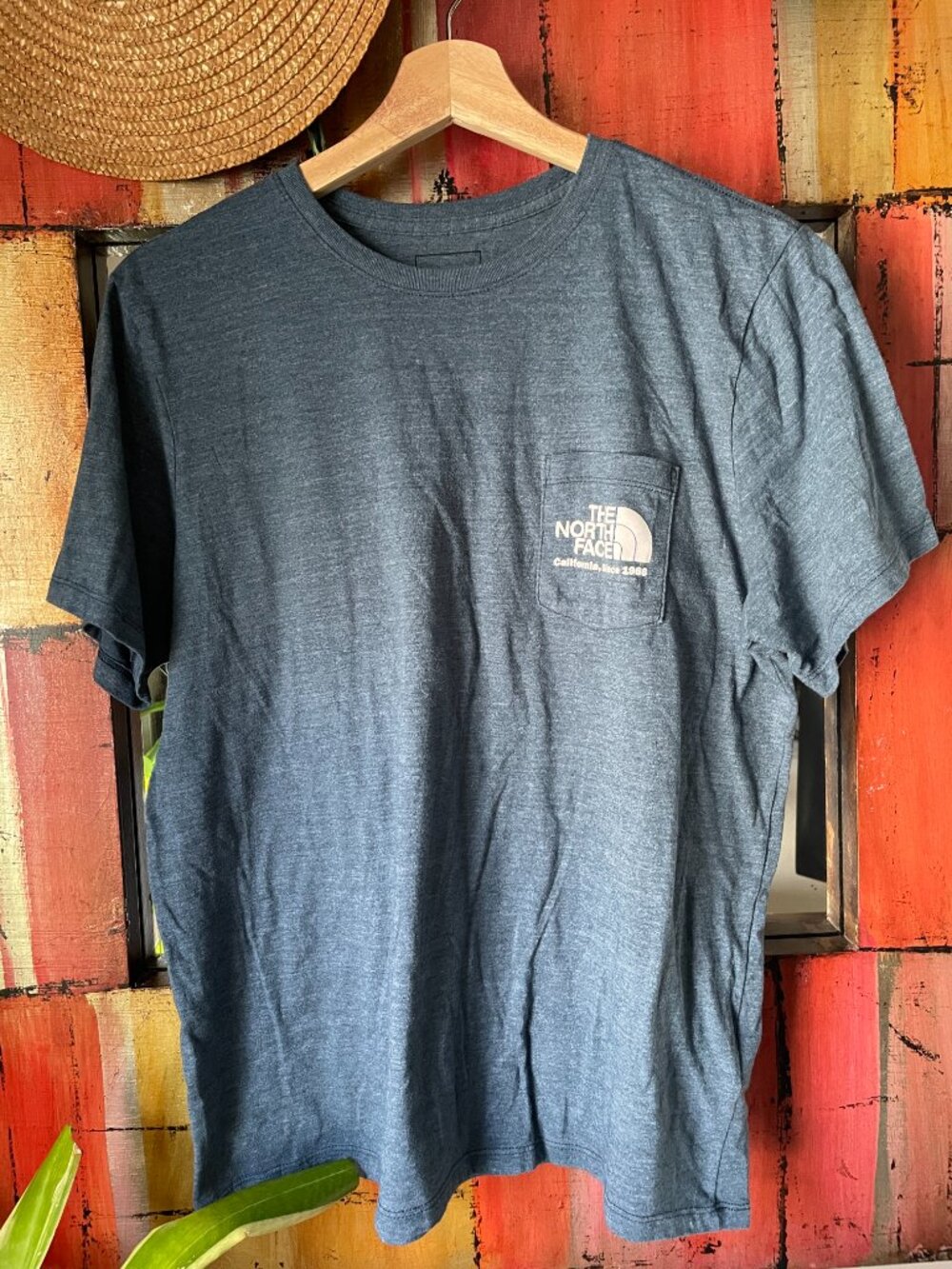 The North Face California 1966 Pocket Tee in Navy โ Women's L - Picture 7 of 12